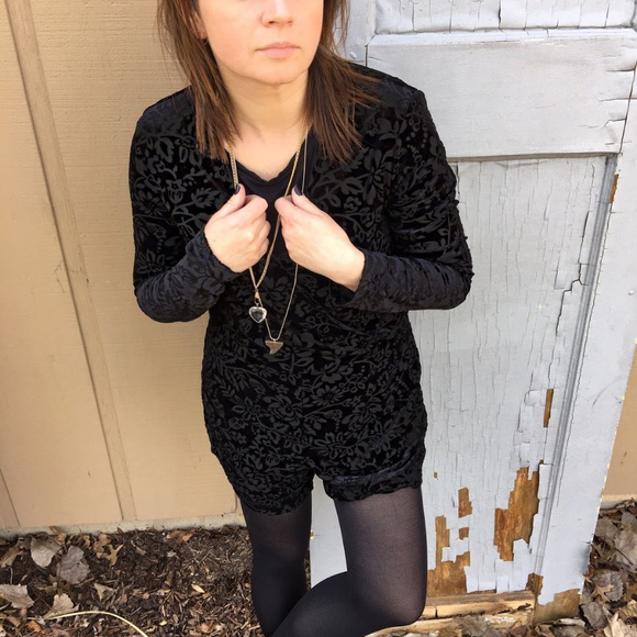 Anthropologie Velvet Burnout Romper MP, LP, L, Black Versatile Jumper By Saylor - Picture 2 of 9
